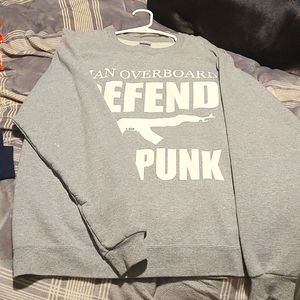 Man Overboard crew neck